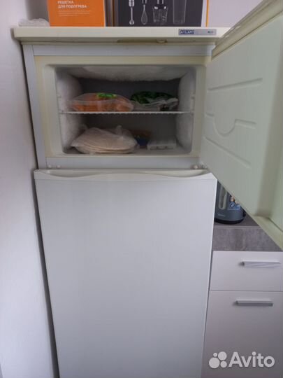 Холодильник атлант бу