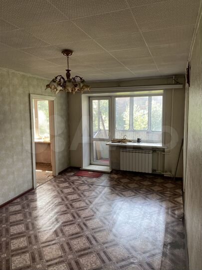 3-к. квартира, 55 м², 2/5 эт.
