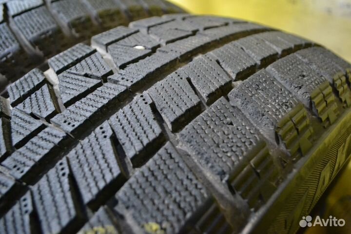 Bridgestone Blizzak Revo GZ 205/60 R16