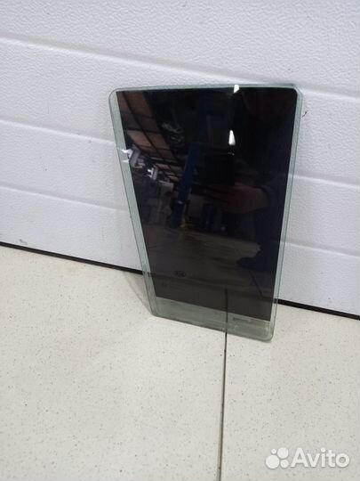 Форточка задней правой двери Kia Sportage 3