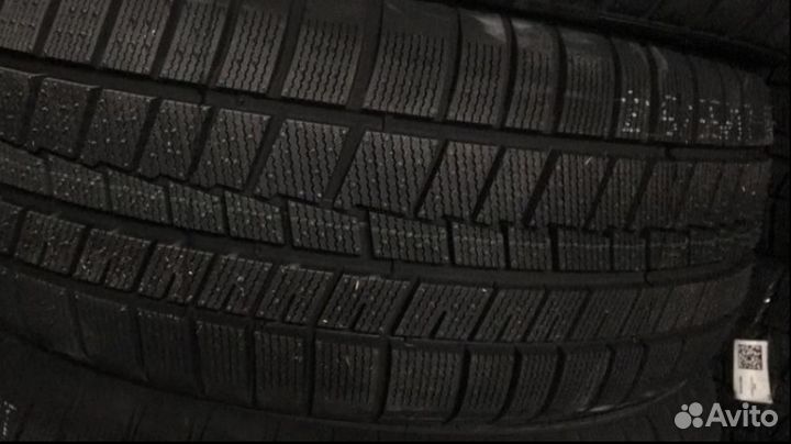 Boto BS68 215/55 R17 94T