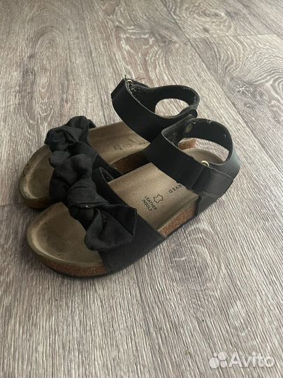 Сандалии reserved