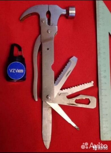 Мультитулы,фляга,пила,очки,футболка-камуфляж