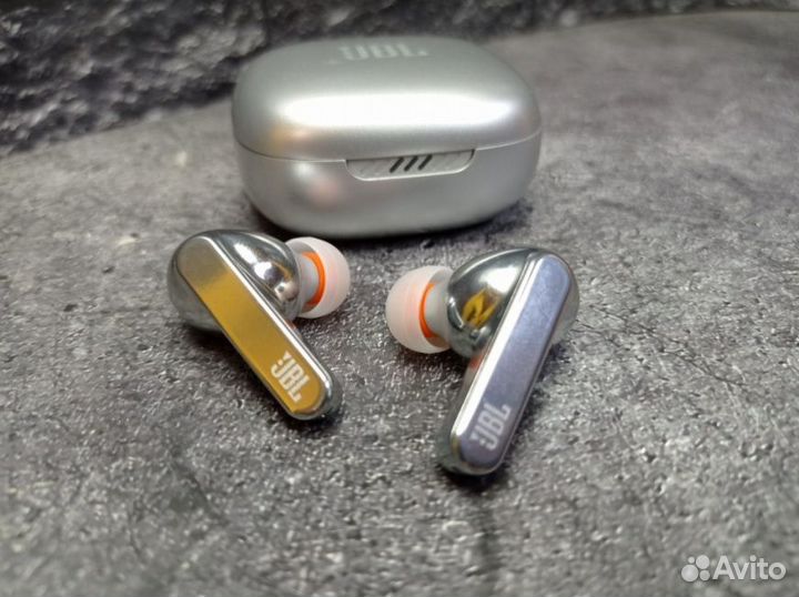 Беспроводные наушники JBL Live Pro+