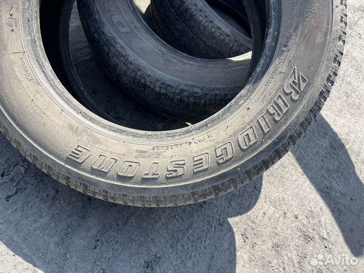 Bridgestone Dueler H/T D689 215/65 R16