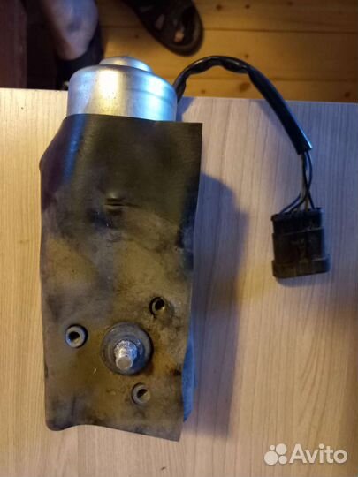 Мотор стеклоочистителя Калина на запчасти