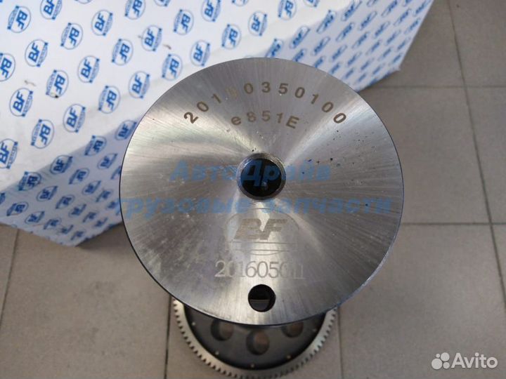 Распредвал Mercedes Actros двигатель OM501LA