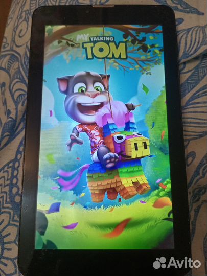 Планшет supra