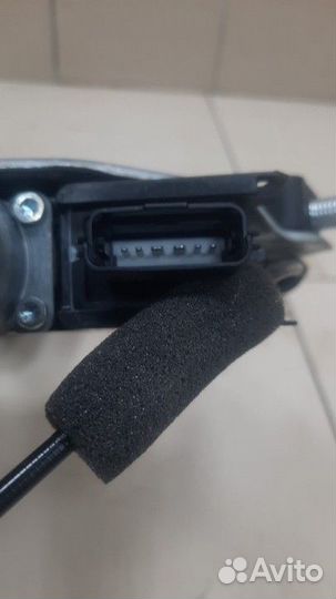 Стеклоподъемник электрический передний левый