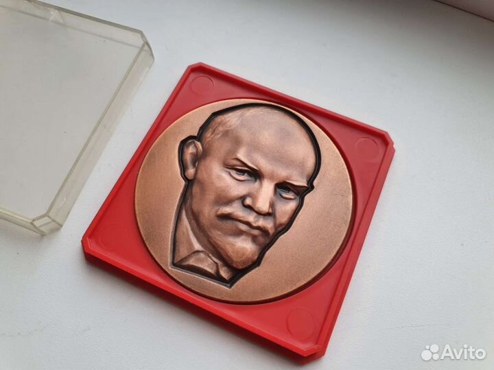 Настольная медаль Ленин СССР