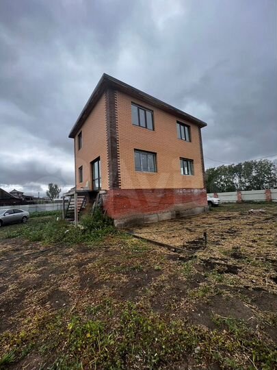 Дом 219,3 м² на участке 13,5 сот.