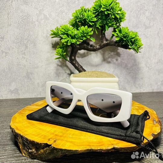 Солнцезащитные очки