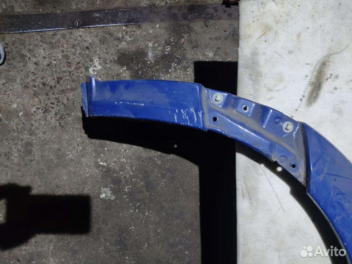 Крыло переднее правое мерседес спринтер