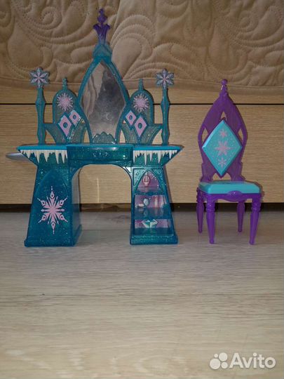 Туалетный столик для кукол