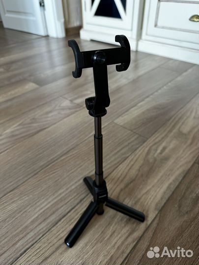 Трипод монопод штатив селфи-палка для смартфона