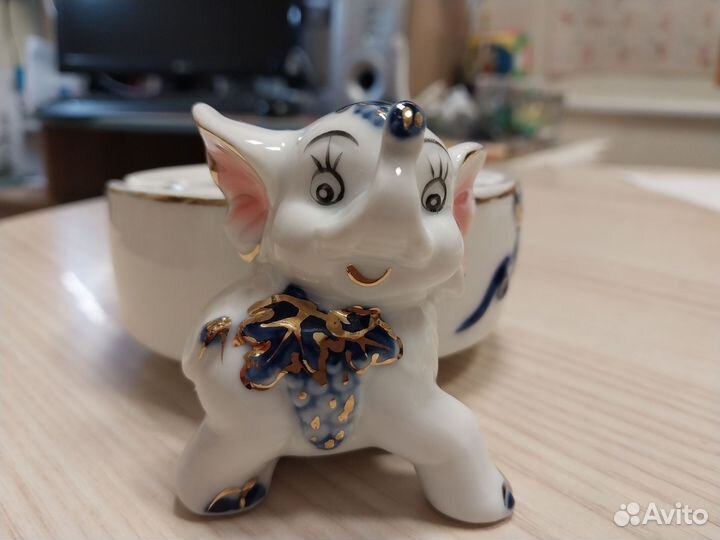 Фарфоровая пепельница 