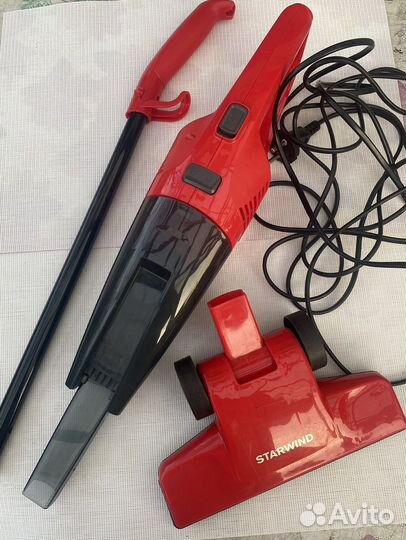 Вертикальный пылесос Starwind SCH1010
