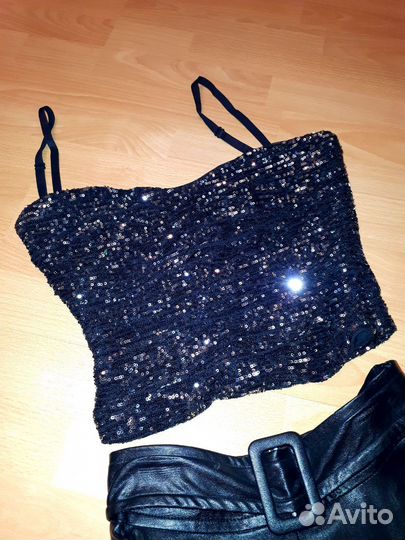 Кожаная юбка и топ love republic