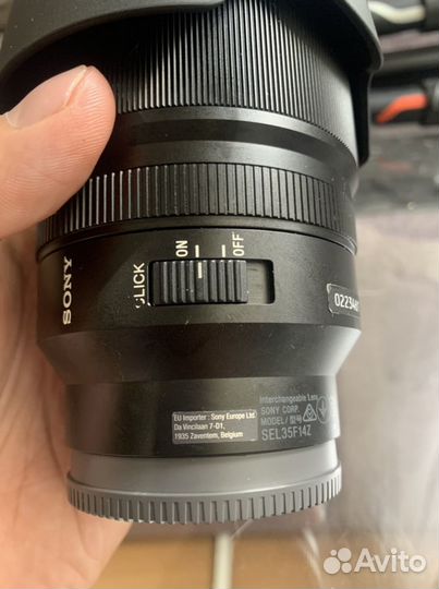 Объектив Sony Carl Zeiss Distagon T* 35 мм f/1.4