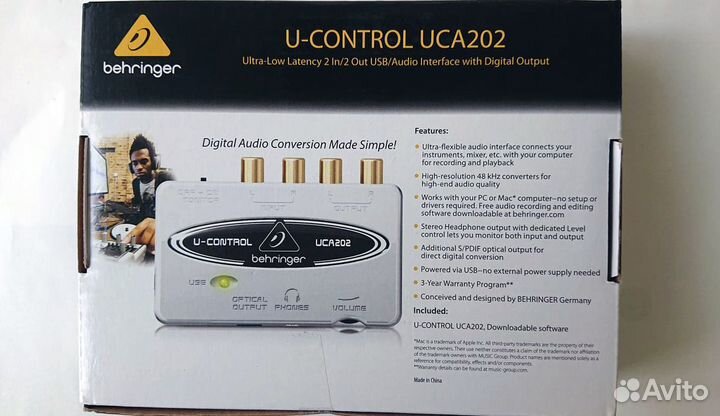 Внешняя звуковая карта Behringer U-control UCA202