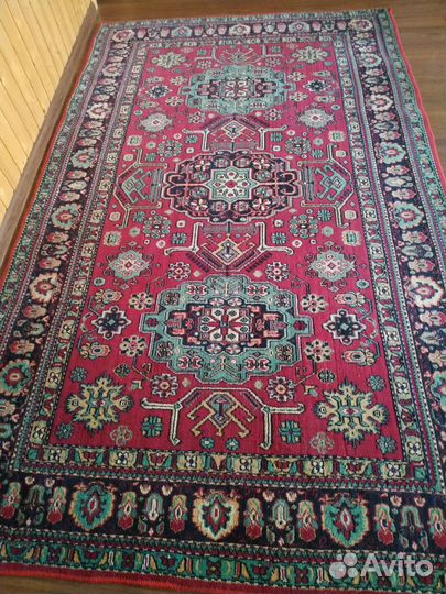 Ковер шерстяной новый