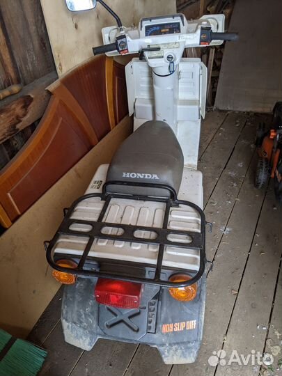 Трёхколёсный скутер Honda gyro