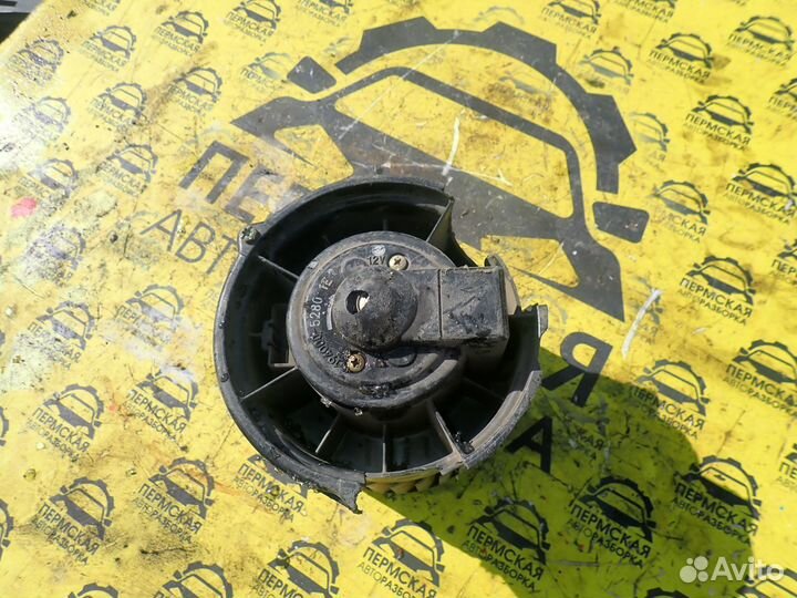 Моторчик отопителя Mitsubishi Colt (Z3) 2003-2012