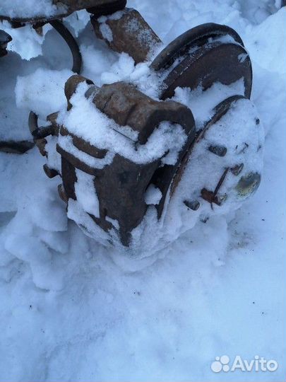 Суппорт передний правый