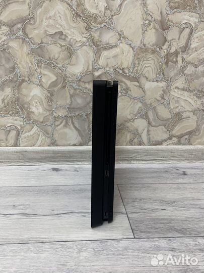 Ps 4 Slim + подписка ps+