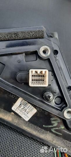 Левое зеркало KIA sportage 3