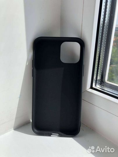 Чехолы и защитные стекла iPhone 11 pro
