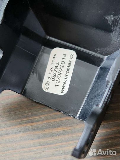 Крышка форсунки омывателя фар Golf 7