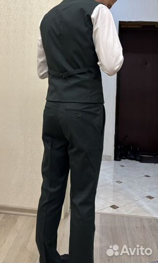 Костюм мужской классический тройка