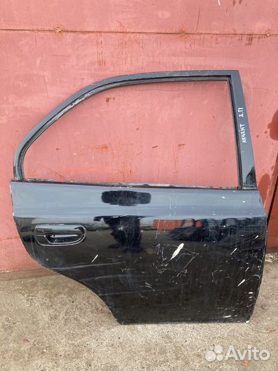 Задняя правая дверь Hyundai accent