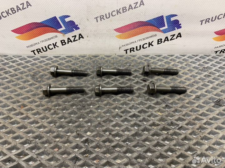 Комплект болтов кронштейна форсунки топливной