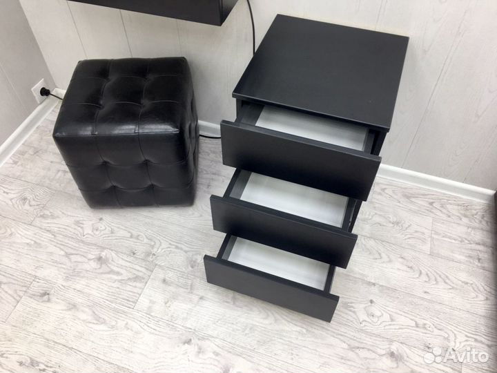 Тумба прикроватная