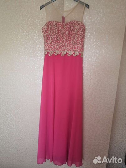 Вечернее платье