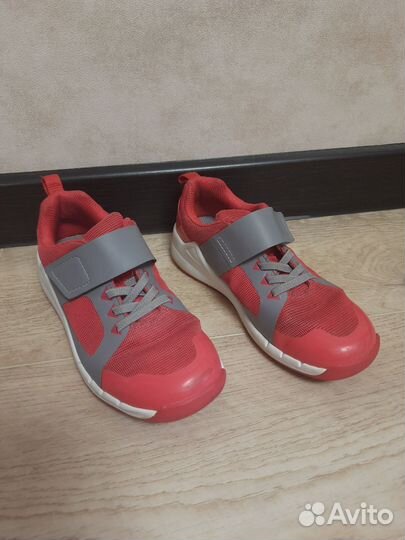 Кроссовки clarks