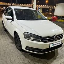 Volkswagen Passat 1.8 AMT, 2011, 211 000 км, с пробегом, цена 350 000 руб.