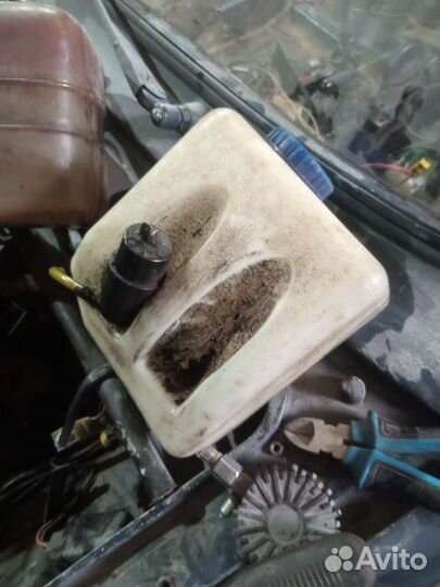 Бачок омывателя ваз 2101