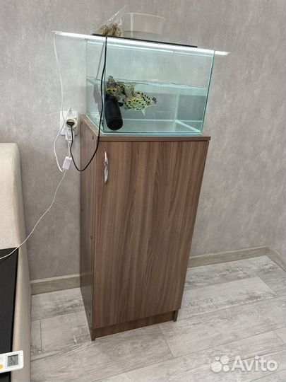 Аквариум с тумбой