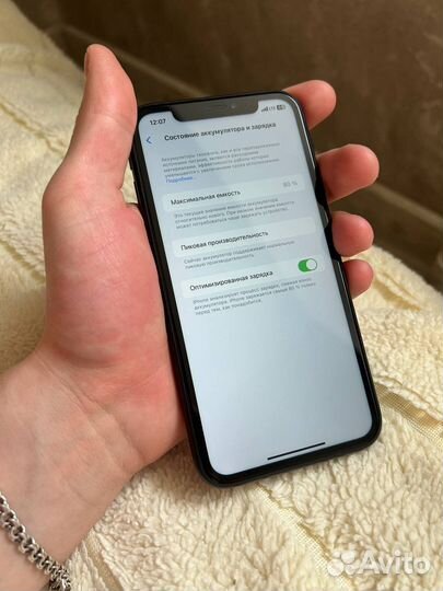 iPhone Xr, 64 ГБ