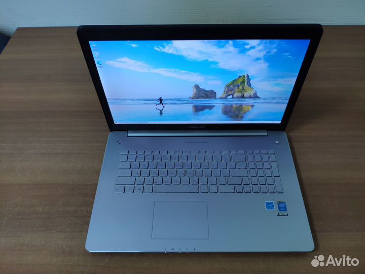 Ноутбук Asus / core i7 / 17 дюймов IPS / GTX