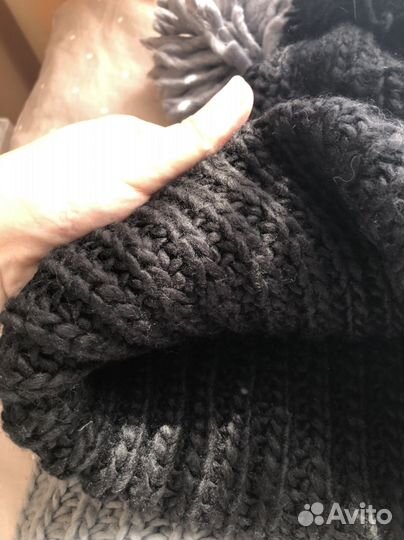 Шапка с помпоном женская