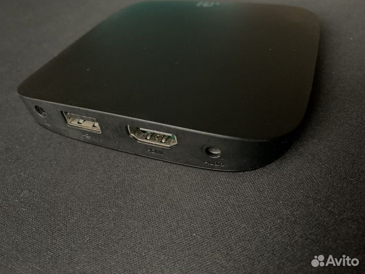 Приставка MiBox 3. С Platimum-аккаунтом