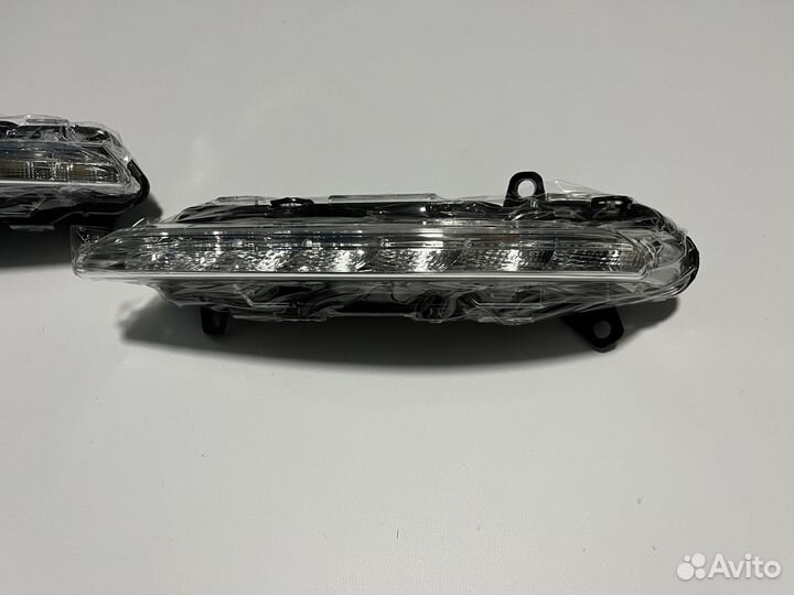 Комплект дневных ходовых огней Mercedes W204 W221