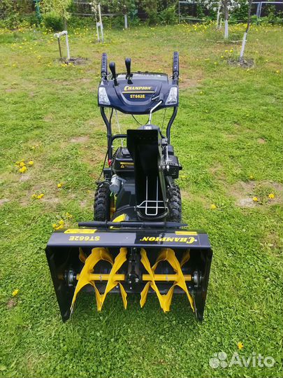Снегоуборщик Champion ST662E