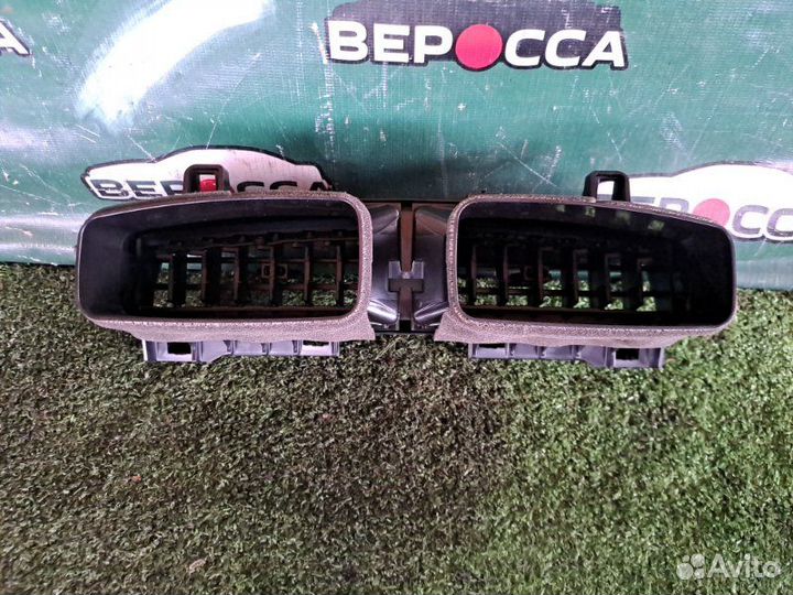 Дефлектор воздушный передний Toyota Corolla