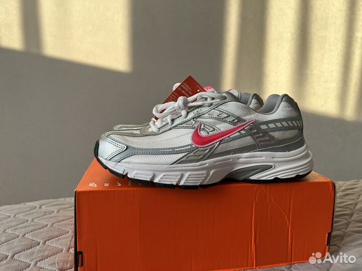 Кроссовки nike initiator