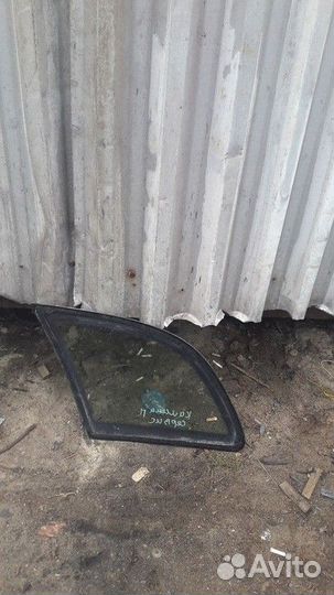 Стекло кузовное правое LADA Kalina